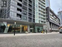 2208 - 85 QUEENS WHARF ROAD  Toronto, ON M5V 0J9