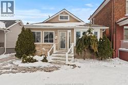 2234 Highland  Windsor, ON N8X 3S4