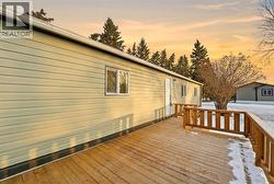 17 Parkland Acres  Lacombe, AB T4L 1T2