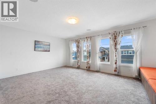99 Evansglen Circle Nw, Calgary, AB - Indoor Photo Showing Other Room