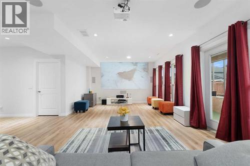 99 Evansglen Circle Nw, Calgary, AB - Indoor