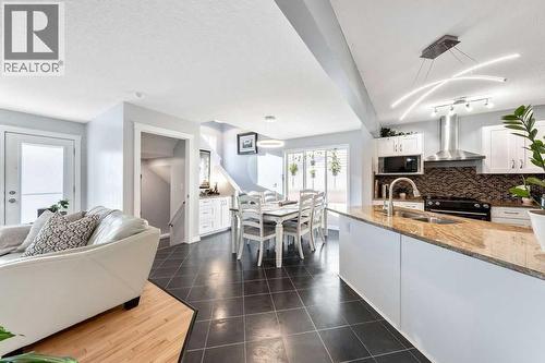 361 Cimarron Boulevard, Okotoks, AB - Indoor