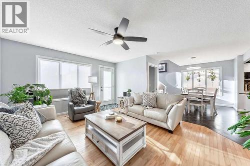 361 Cimarron Boulevard, Okotoks, AB - Indoor Photo Showing Living Room