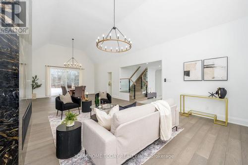 27 Chantelay Crescent, Halton Hills, ON - Indoor Photo Showing Other Room