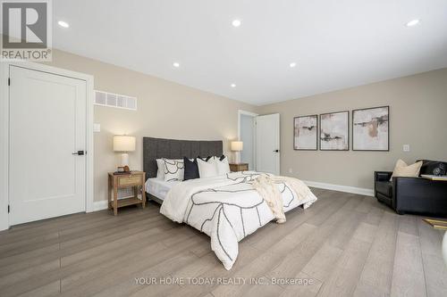 27 Chantelay Crescent, Halton Hills, ON - Indoor Photo Showing Bedroom