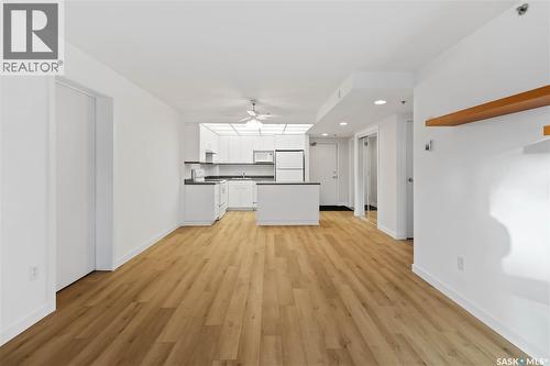 103 525 3Rd Avenue N, Saskatoon, SK - Indoor Photo Showing Kitchen