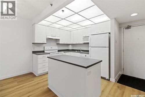 103 525 3Rd Avenue N, Saskatoon, SK - Indoor Photo Showing Kitchen