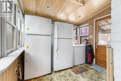 103 Haddon Avenue S, Hamilton, ON - Indoor Photo Showing Other Room