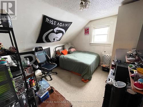 30 Mill Street W, Halton Hills (Ac Acton), ON - Indoor Photo Showing Bedroom