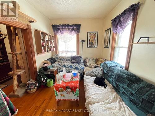 30 Mill Street W, Halton Hills (Ac Acton), ON - Indoor