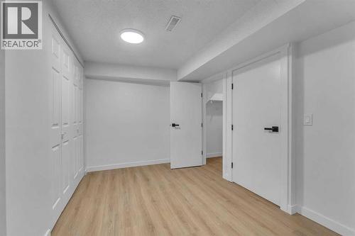 63 Penworth Close Se, Calgary, AB - Indoor Photo Showing Other Room