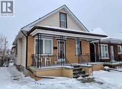 1697 PARENT AVENUE  Windsor, ON N8X 4J9