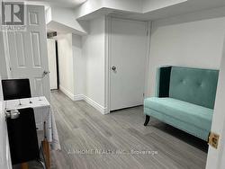 BSMT - 12 GLASGOW STREET  Toronto, ON M5T 2B9