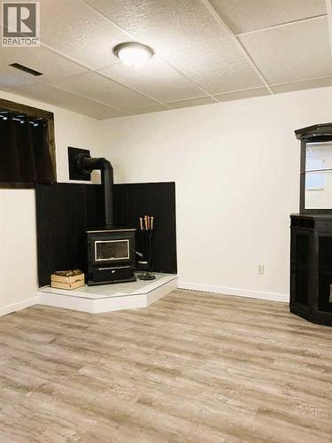 4516 45 Street, Rycroft, AB - Indoor Photo Showing Other Room