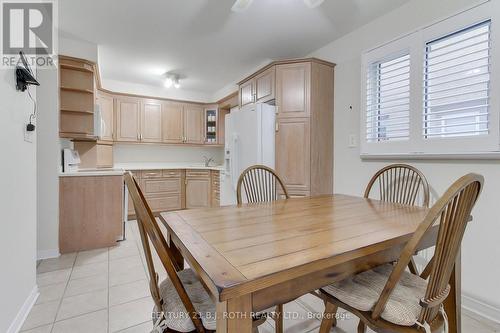 323 Hillside Drive, Mississauga, ON - Indoor Photo Showing Dining Room