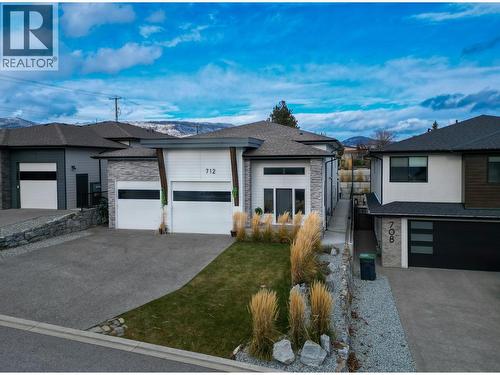 712 Lake Court  West Kelowna, BC V1Z 0A3