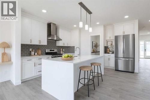 63 Amber View, Balzac, AB - Indoor Photo Showing Kitchen With Upgraded Kitchen