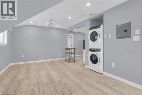 12 Park Street Unit# Upper, Kitchener, ON - Indoor Photo Showing Laundry Room