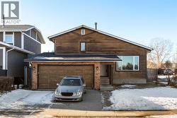 11 Woodborough Road SW  Calgary, AB T2W 5C1
