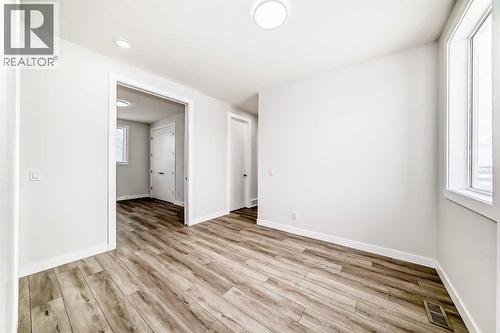 100 Corner Glen Manor Ne, Calgary, AB - Indoor Photo Showing Other Room