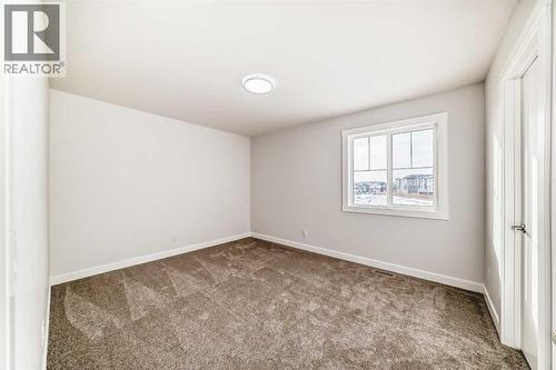 100 Corner Glen Manor Ne, Calgary, AB - Indoor Photo Showing Other Room