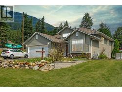2907 Gyp Road  Falkland, BC V0E 1W0