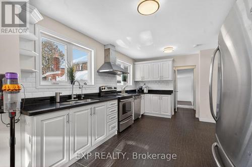 2 Gladiator Road, Markham, ON - Indoor Photo Showing Kitchen With Double Sink With Upgraded Kitchen