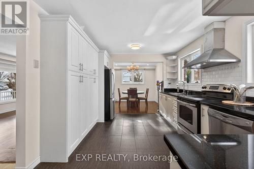 2 Gladiator Road, Markham, ON - Indoor Photo Showing Kitchen