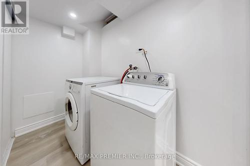 3348 Burdock Place, Mississauga, ON - Indoor Photo Showing Laundry Room