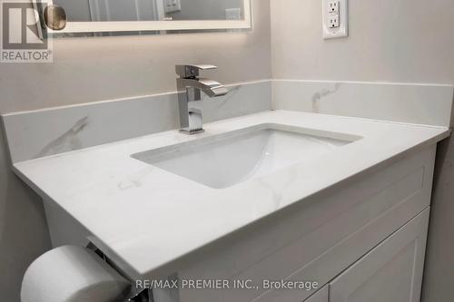 3348 Burdock Place, Mississauga, ON - Indoor Photo Showing Bathroom