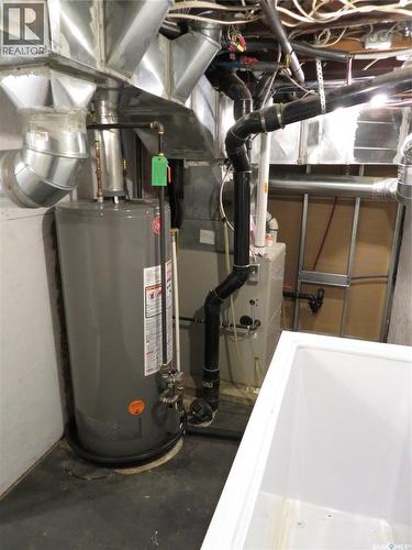 1506 E Avenue N, Saskatoon, SK - Indoor Photo Showing Basement