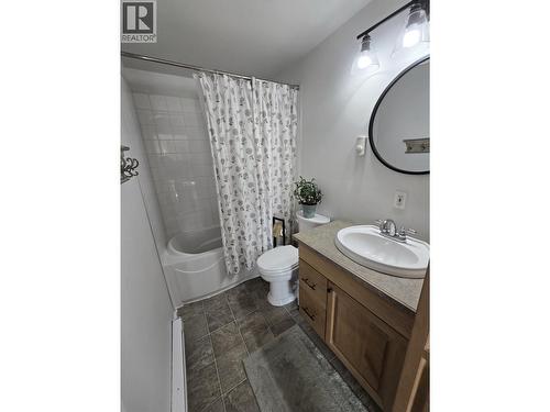 8224 99 Avenue, Fort St. John, BC - Indoor Photo Showing Bathroom