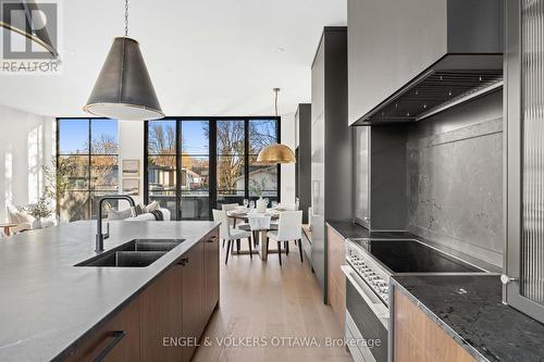 246 Byron Avenue, Ottawa, ON - Indoor Photo Showing Kitchen With Double Sink With Upgraded Kitchen