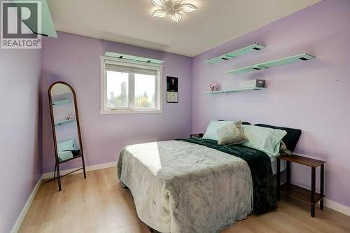 Bedroom 2 - 15 Chaparral Crescent Se, Calgary, AB - Indoor Photo Showing Bedroom