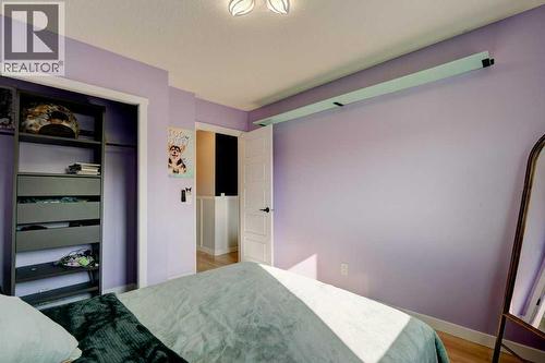Bedroom 2 - 15 Chaparral Crescent Se, Calgary, AB - Indoor Photo Showing Bedroom