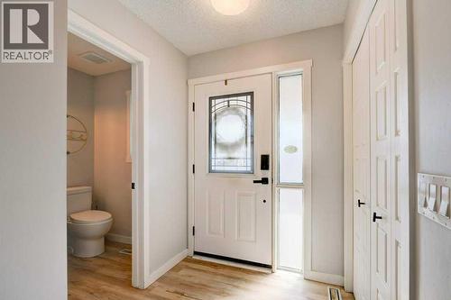 Front entry - 15 Chaparral Crescent Se, Calgary, AB - Indoor