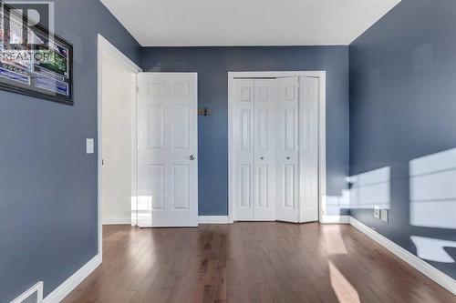 29 Sunset Close, Cochrane, AB - Indoor Photo Showing Other Room
