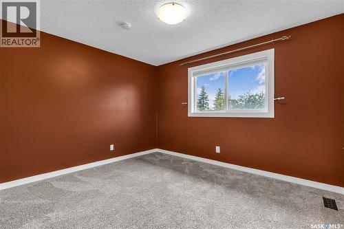 2643 Kliman Crescent, Regina, SK - Indoor Photo Showing Other Room
