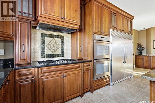2419 Jameson Crescent, Regina, SK - Indoor Photo Showing Kitchen