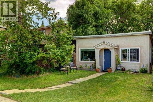 2207 8 Avenue Se, Calgary, AB - Outdoor