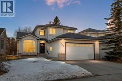 332 Hawkstone Close NW  Calgary, AB T3G 3P2