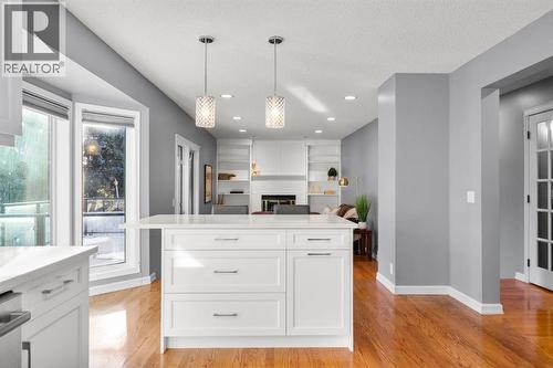 16 Woodacres Drive Sw, Calgary, AB - Indoor Photo Showing Kitchen With Upgraded Kitchen