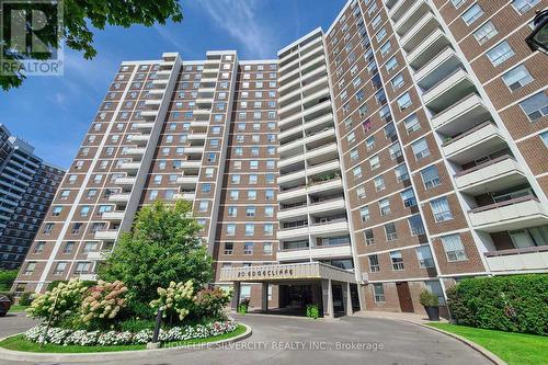 105 - 20 EDGECLIFF GOLFWAY E  Toronto, ON M3C 3A4