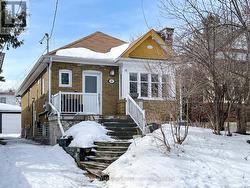46 LORINDALE AVENUE  Toronto, ON M5M 3C2