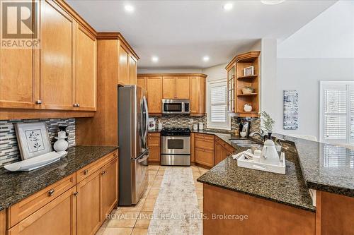 6409 Western Skies Way, Mississauga, ON - Indoor Photo Showing Kitchen With Double Sink