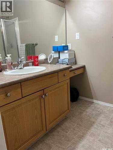 818 Bluebird Crescent, Regina, SK - Indoor Photo Showing Bathroom