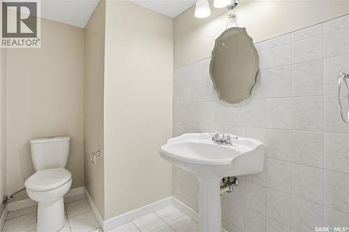 19 Martin Crescent, Regina, SK - Indoor Photo Showing Bathroom