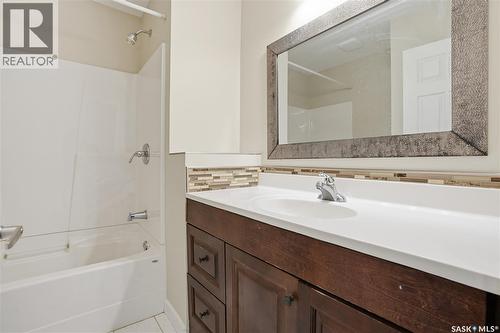 19 Martin Crescent, Regina, SK - Indoor Photo Showing Bathroom