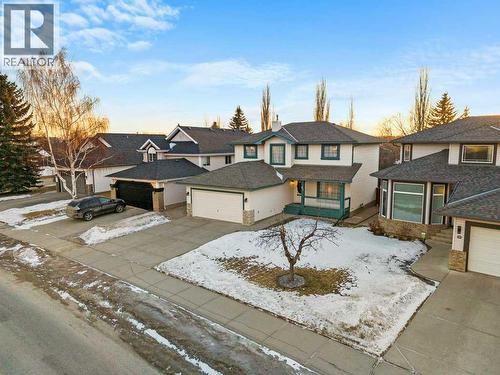 63 Douglas Park Boulevard SE  Calgary, AB T2Z 2K9