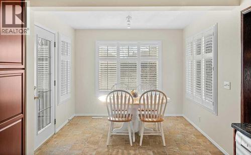 63 Douglas Park Boulevard Se, Calgary, AB - Indoor